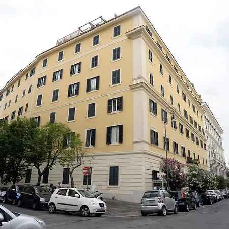 Mecenate Deluxe Colosseum Apartamento