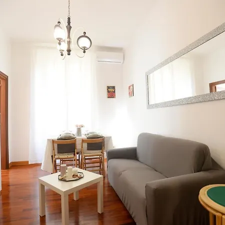 Mecenate Deluxe Colosseum Apartment